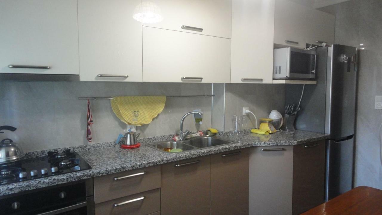 Apartment Жужуна Batumi Exterior photo